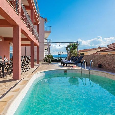 Stanici Solaris Holiday Home - Private Pool מראה חיצוני תמונה