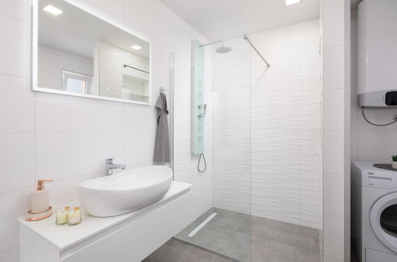 Stanici Solaris Holiday Home - Private Pool מראה חיצוני תמונה